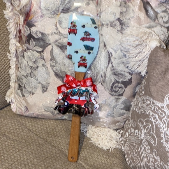 🚗 🎄 🛻 NWT Bakeshop Spatula & Car Cookie Cutter - Picture 5 of 5